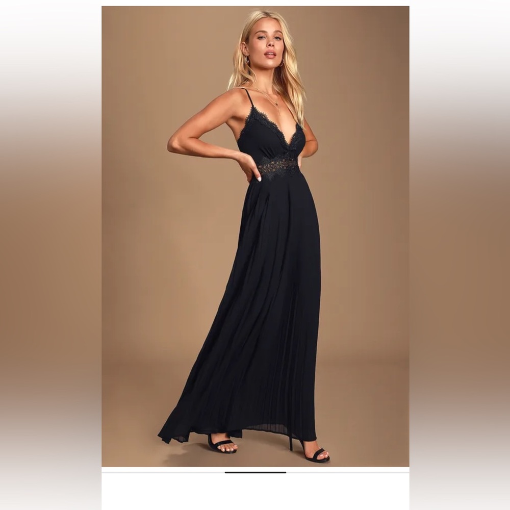 Lulus - Romantic Intentions Black Lace Pleated Backless Maxi Dress - Picture 2 of 13